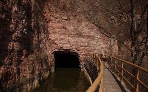 红旗渠的故事简短 小学生讲红旗渠小故事